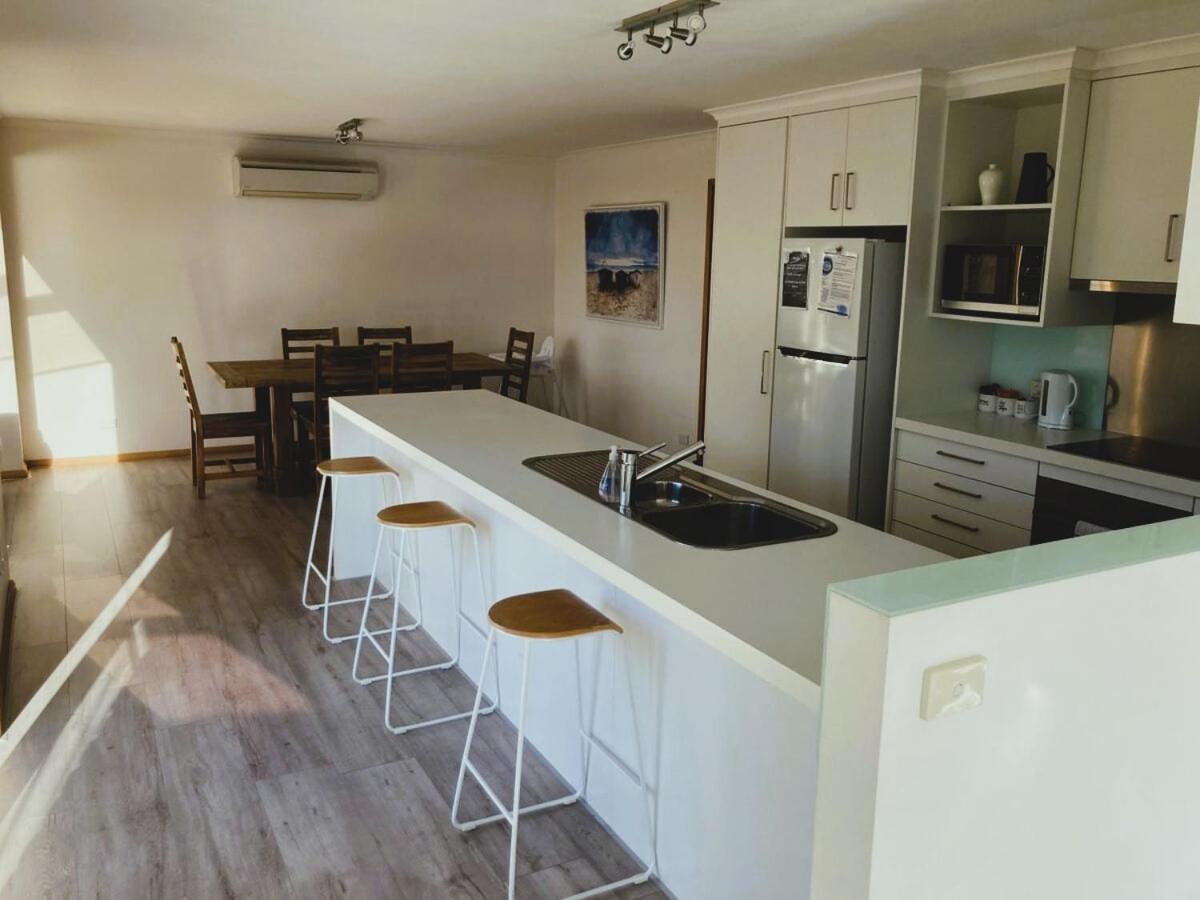 Spacious Modern Home Outstanding Views Sleeps 9 Hobart Ngoại thất bức ảnh